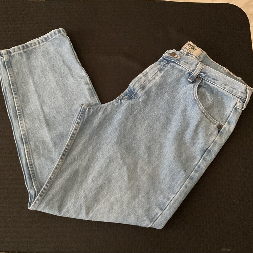 Wrangler Authentics Jeans Mens 35x30 Light Wash Blue Regular Straight Denim